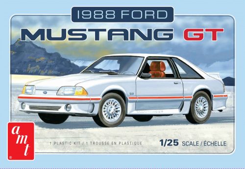 AMT - 1/25 1988 Ford Mustang 2T