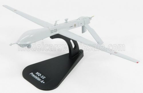 Italeri - GENERAL ATOMICS MQ-1C PREDATOR RICOGNIZIONE ED ATTACCO AIRPLANE WITHOUT THE PILOT 1995 - AEREONATICA MILITARE ITALIANA - ITALIAN AIR FORCE LIGHT GREY