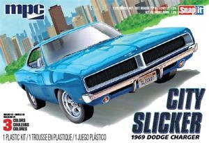 MPC - 1969 Dodge Charger R/T City Slicker (Snap)