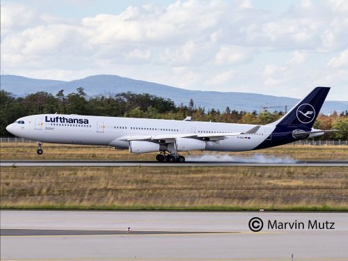 Revell - A340-300 Lufthansa New Livery