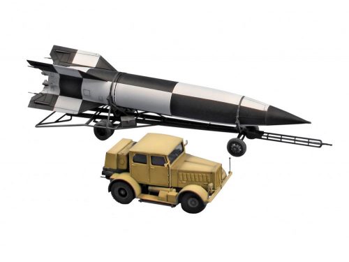 Revell - SS-100 Gigant Transporter V2