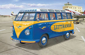 Revell - VW T1 Samba Bus Lufthansa 1:24 (7436)