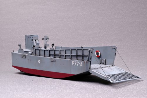 Trumpeter Easy Model - USN Vehilcle Landing Craft LCM3